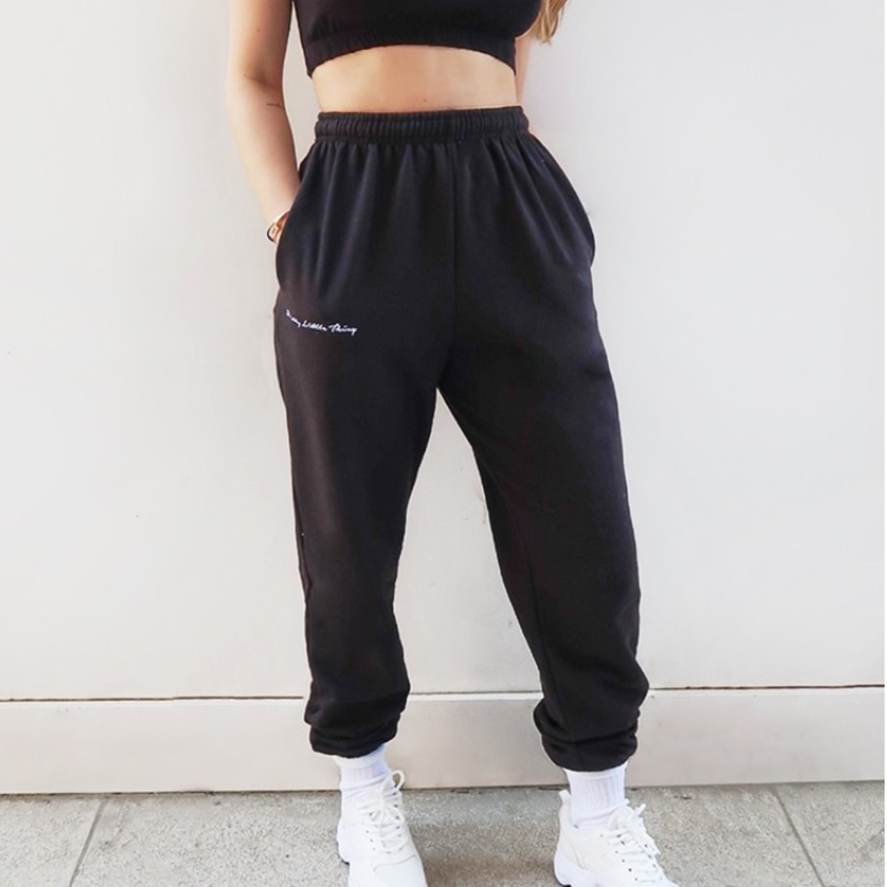 NWT Prettylittlething embroidered black joggers
